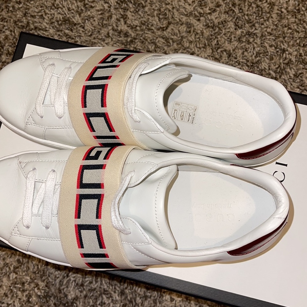 Authentic Gucci Ace Stripe Sneakers - Picture 6 of 7